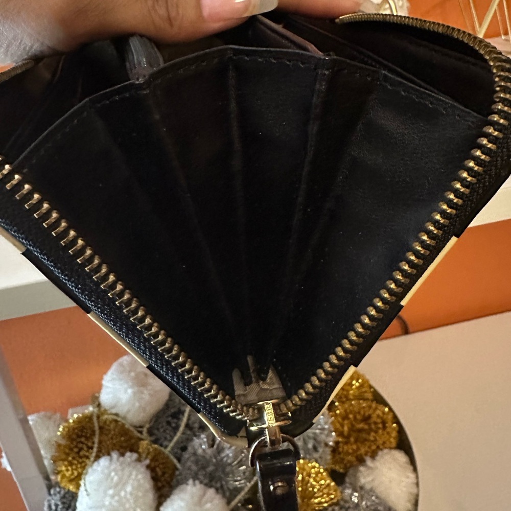 KATE SPADE Penn Valley Neda Patent Leather Stripe Zip-Around Wallet(NWOT) - Picture 7 of 10